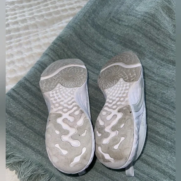 Renew In-Season TR 11 Athletic Sneaker (Women) - Picture 8 of 8